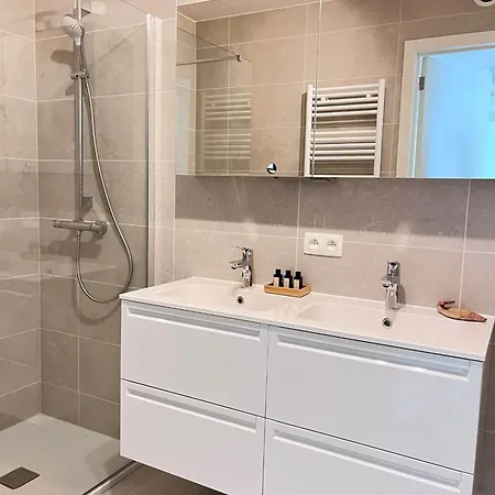 & Sail - Nieuw Met Zeezicht Apartmán